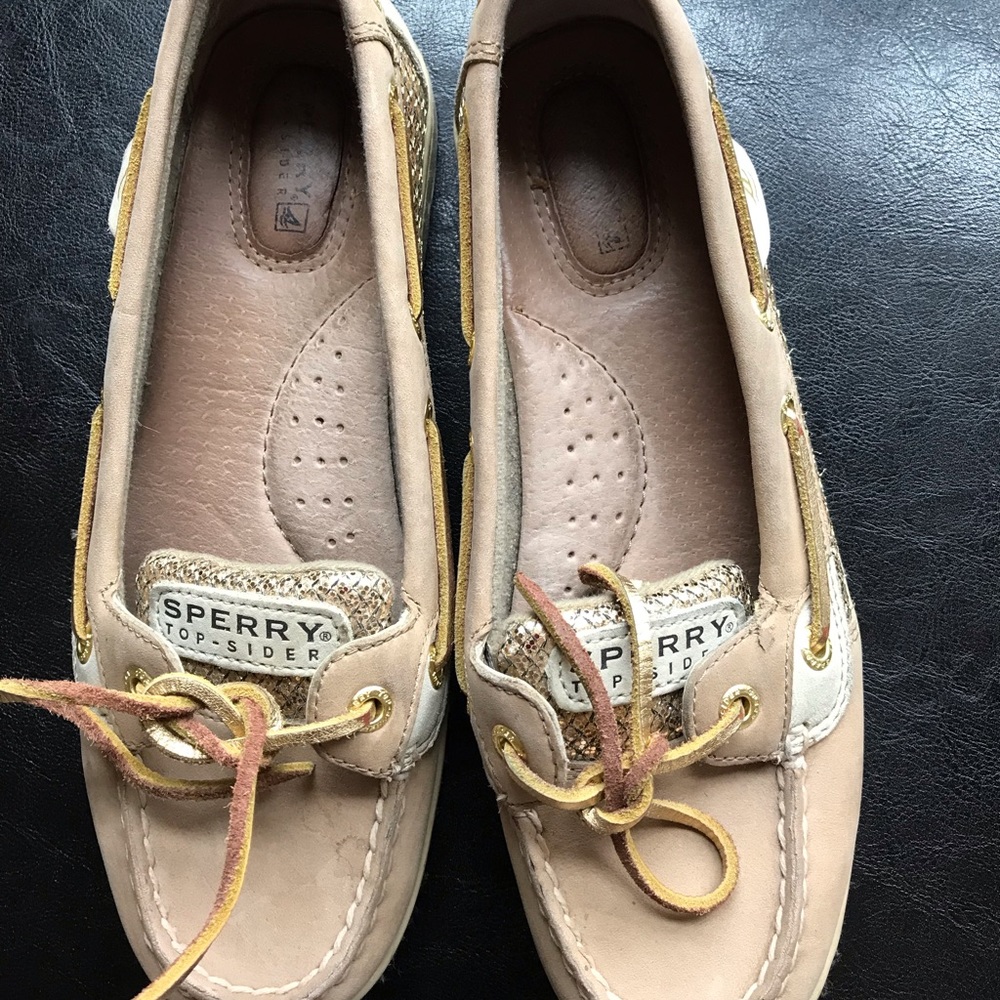 Like new Sperrys, worn a handful of times.